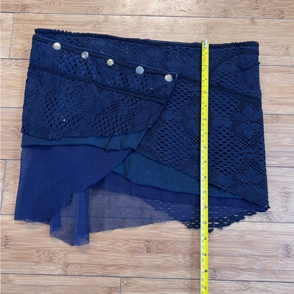 Lacey Faery skirt - Picture 3 of 6